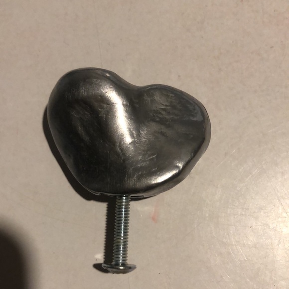 Drawer knobs - Picture 2 of 3